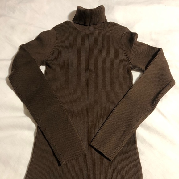 Northern Reflections Turtleneck - Picture 1 of 8